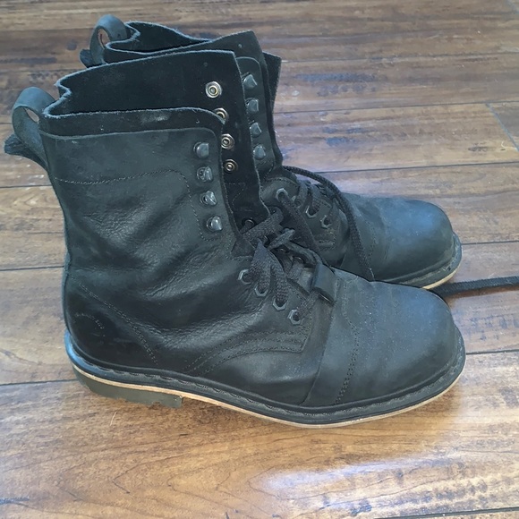 Dr. Martens black boots - Picture 1 of 4